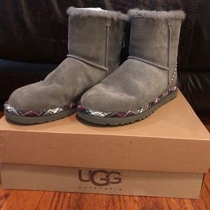 UGG Classic Mini Rock Boots
